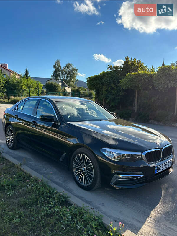 Седан BMW 5 Series 2017 в Львове