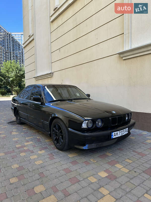 Седан BMW 5 Series 1992 в Одесі