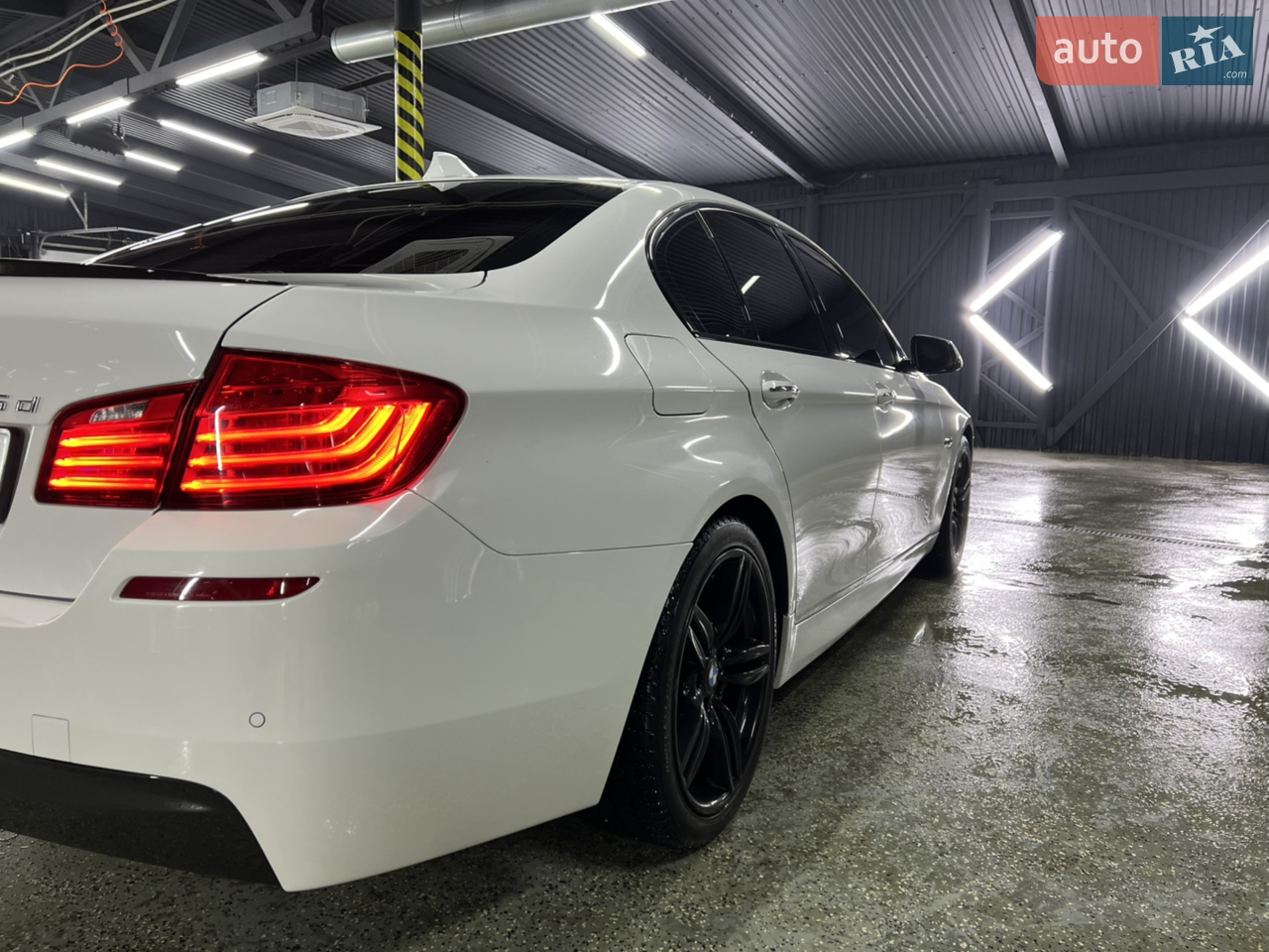 BMW 5 Series 2014 photo 3