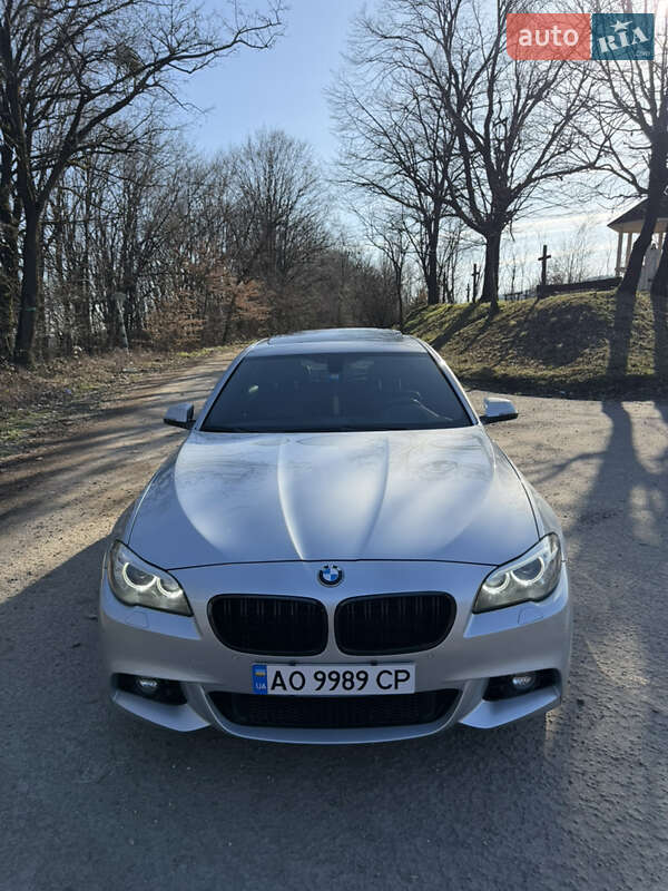 Седан BMW 5 Series 2015 в Виноградові