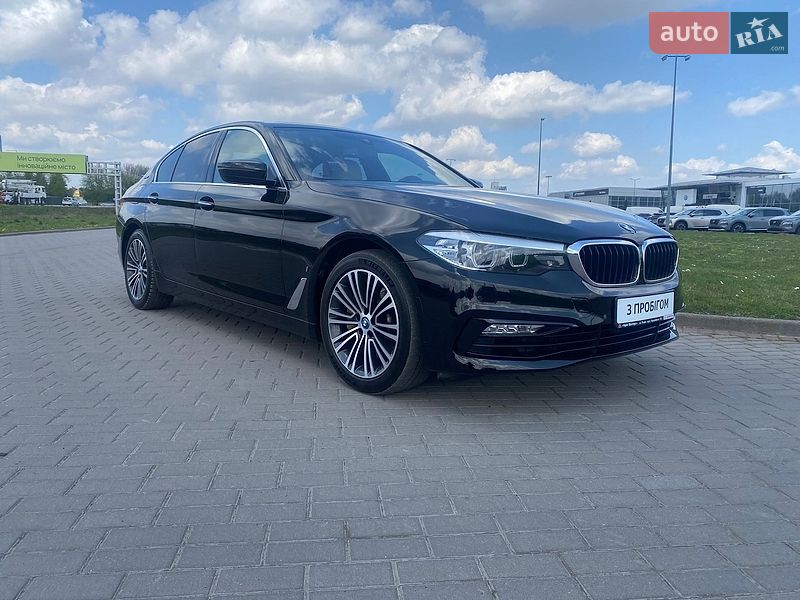Седан BMW 5 Series 2018 в Львове