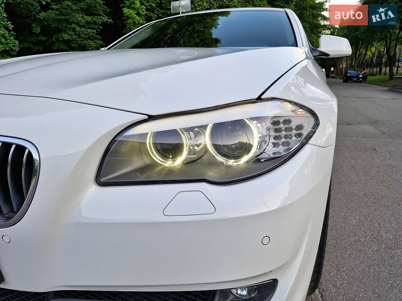 BMW 5 Series 2012 photo 5