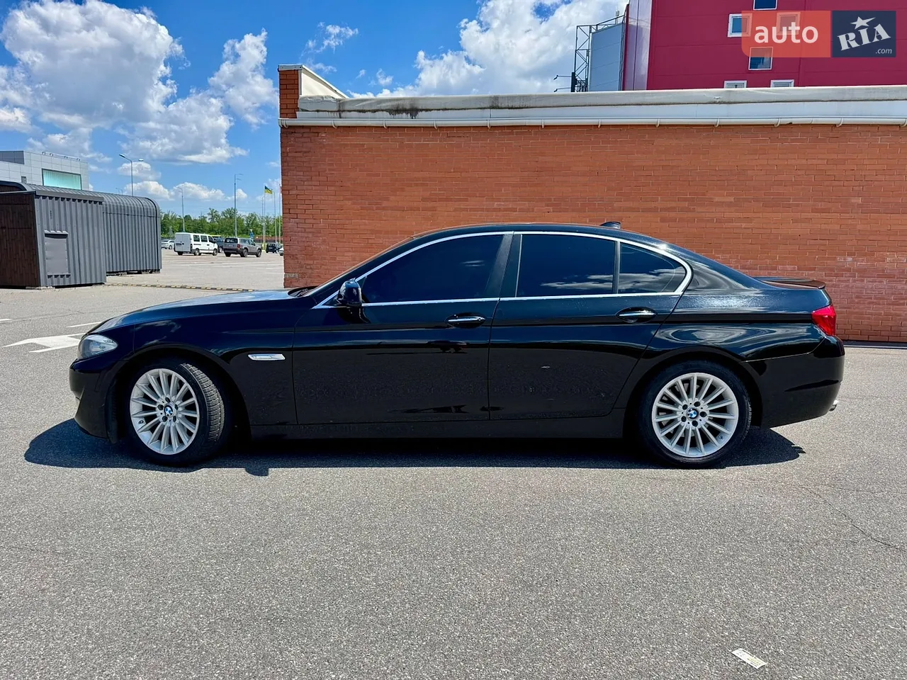 BMW 5 Series 2012 photo 4