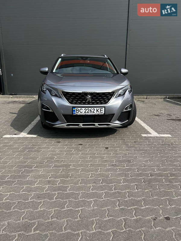 Внедорожник / Кроссовер Peugeot 5008 2017 в Львове