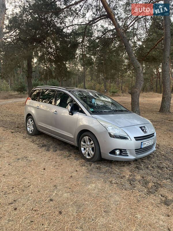 Микровэн Peugeot 5008 2011 в Сумах Микровэн Peugeot 5008 2011 в Сумах