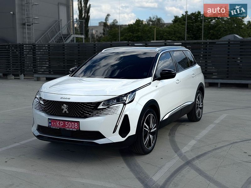 Внедорожник / Кроссовер Peugeot 5008 2024 в Киеве