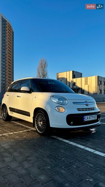 Хэтчбек Fiat 500L 2012 в Киеве