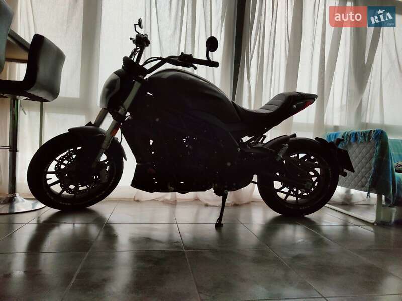 Мотоцикл Круизер Benelli 502C 2020 в Киеве