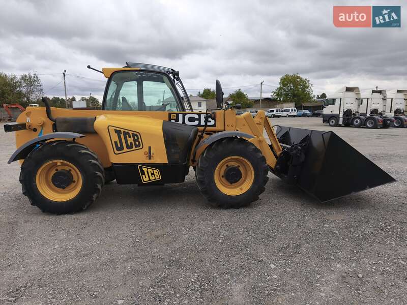 Телескопический погрузчик JCB 531-70 2008 в Бучаче