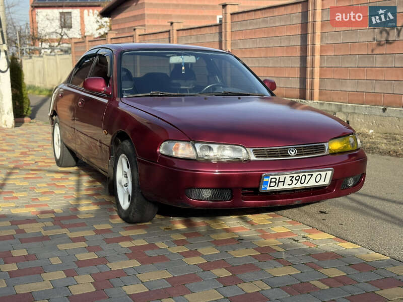 Седан Mazda 626 1993 в Одессе