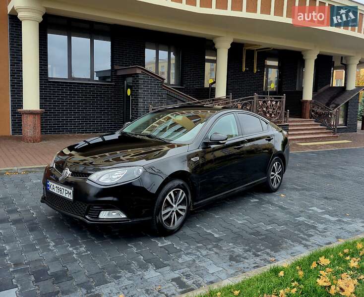 Фастбэк MG 6 2013 в Киеве