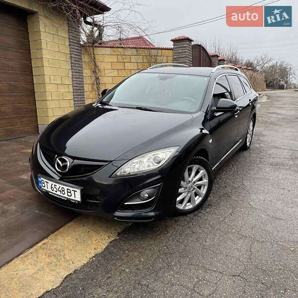 Универсал Mazda 6 2010 в Херсоне