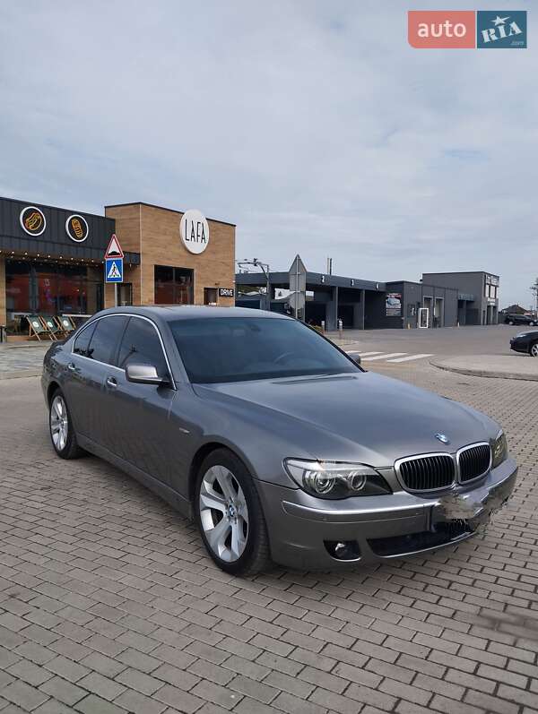 Седан BMW 7 Series 2006 в Луцке