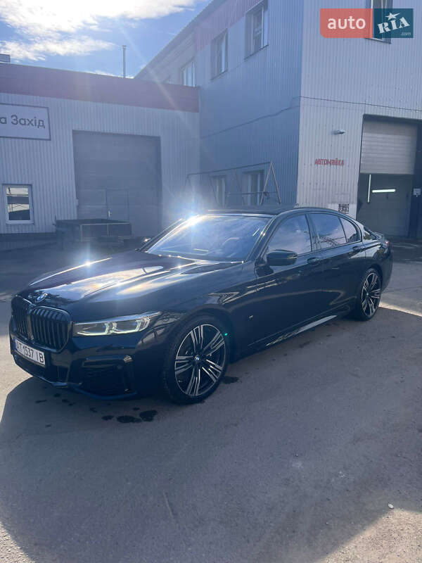 Седан BMW 7 Series 2022 в Ивано-Франковске