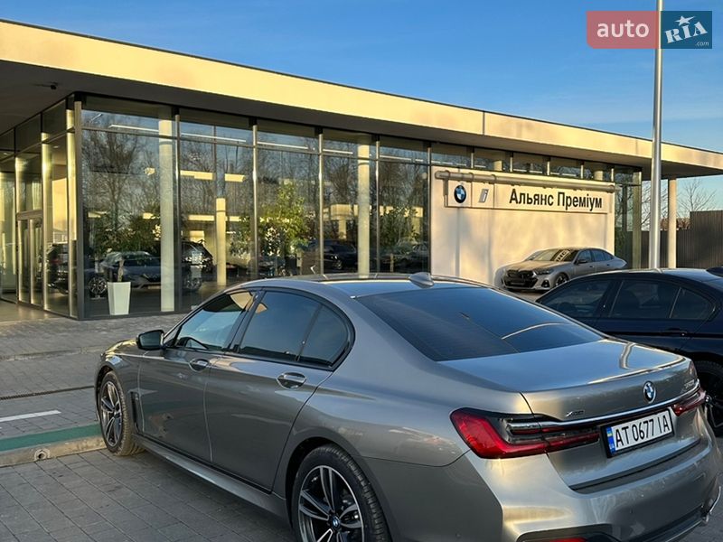 Седан BMW 7 Series 2022 в Івано-Франківську