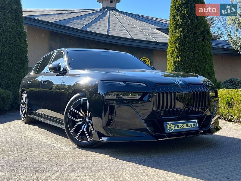 Седан BMW 7 Series 2023 в Львове Седан BMW 7 Series 2023 в Львове