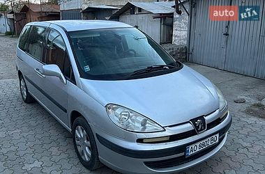 Мінівен Peugeot 807 2002 в Мукачевому