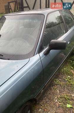 Седан Audi 80 1989 в Обаві