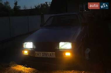 Седан Audi 80 1985 в Черновцах