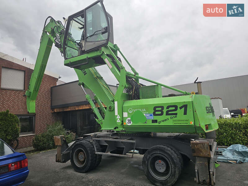 Колесный экскаватор Sennebogen 821 2001 в Одессе