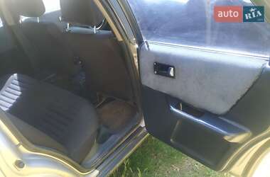Седан Audi 90 1988 в Тростянце