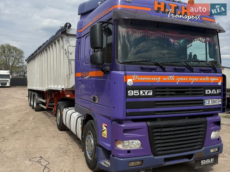 Тягач DAF 95 2002 в Прилуках