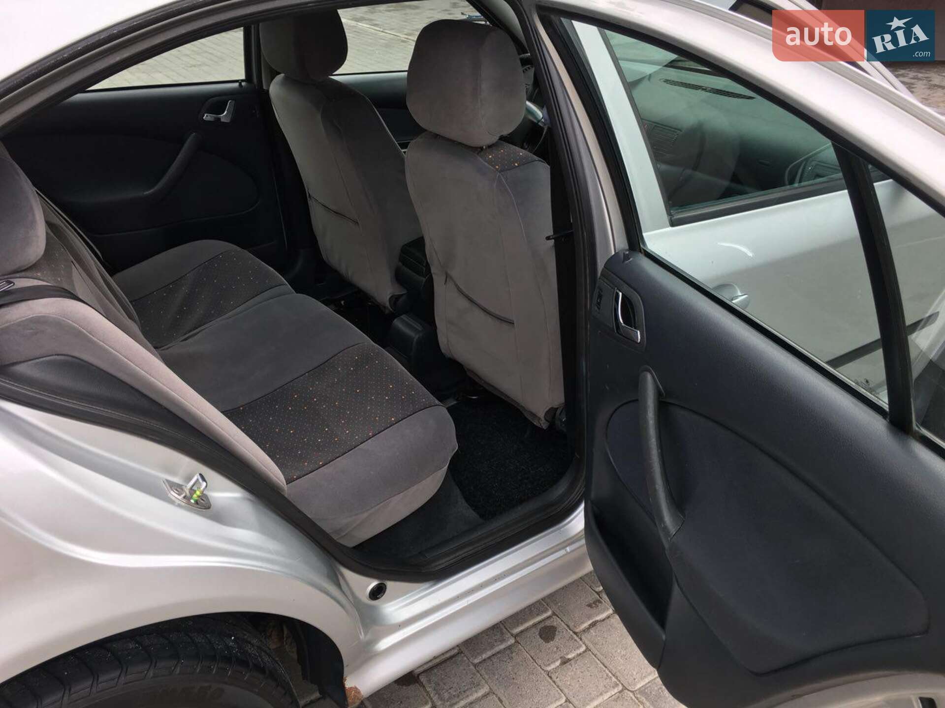 Skoda Octavia 2004 VIN TMBBL41U24B010077 фото оголошення 27 з 60