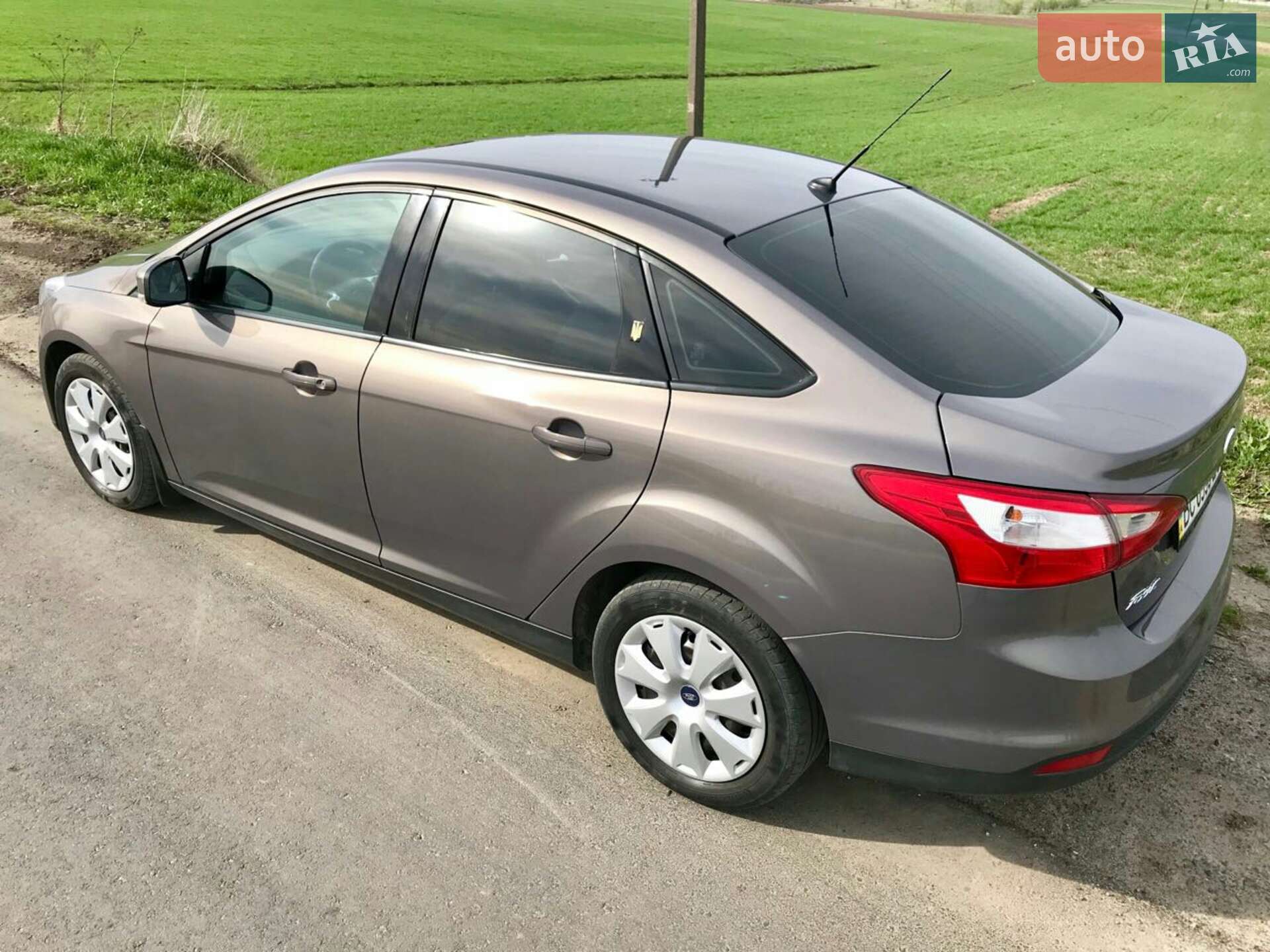 Ford Focus 2013 VIN WF0MXXGCBMDB66051 фото оголошення 13 з 14