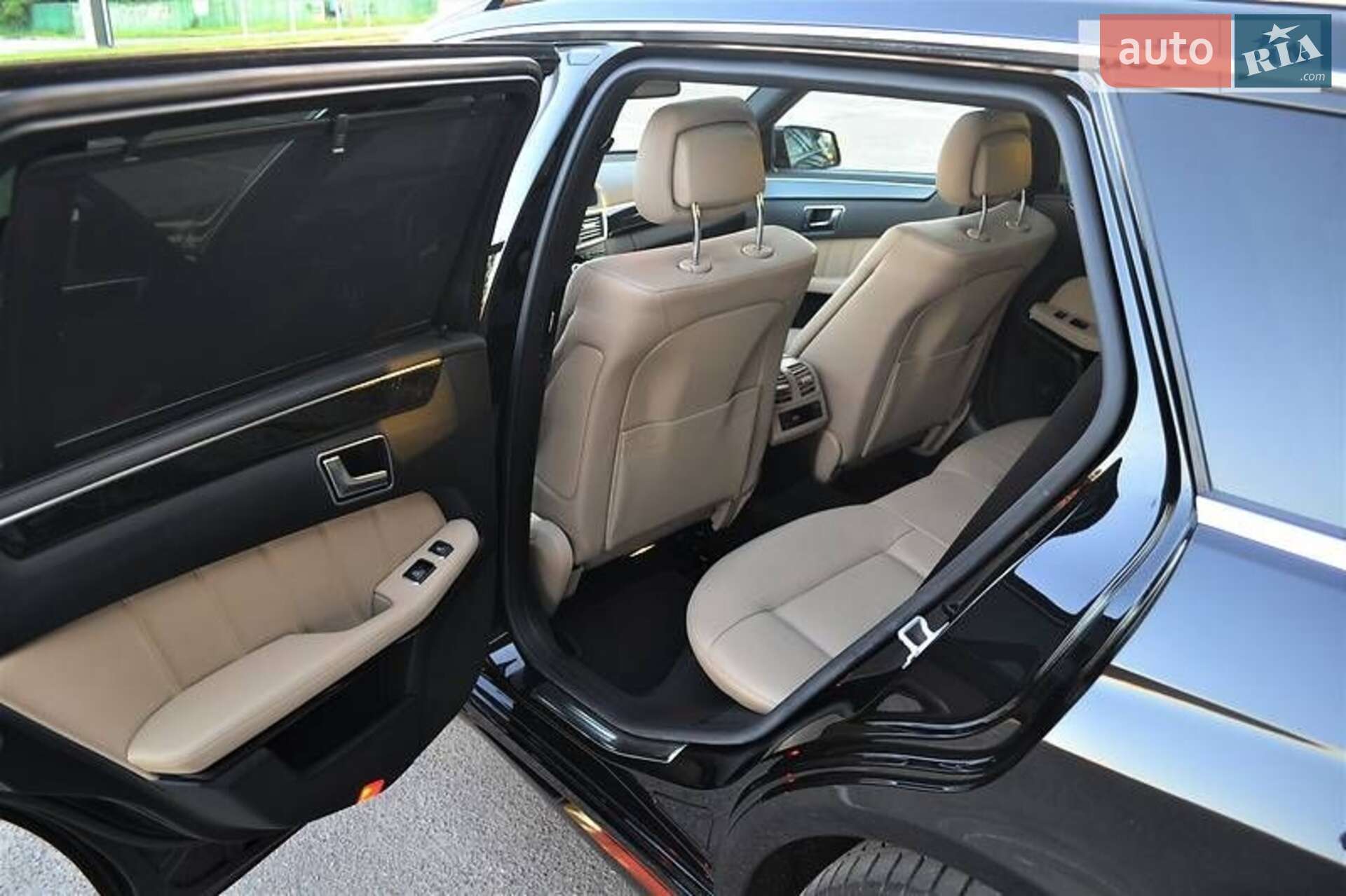 Mercedes-Benz E-Class 2011 VIN WDD2122821A524112 фото оголошення 21 з 31