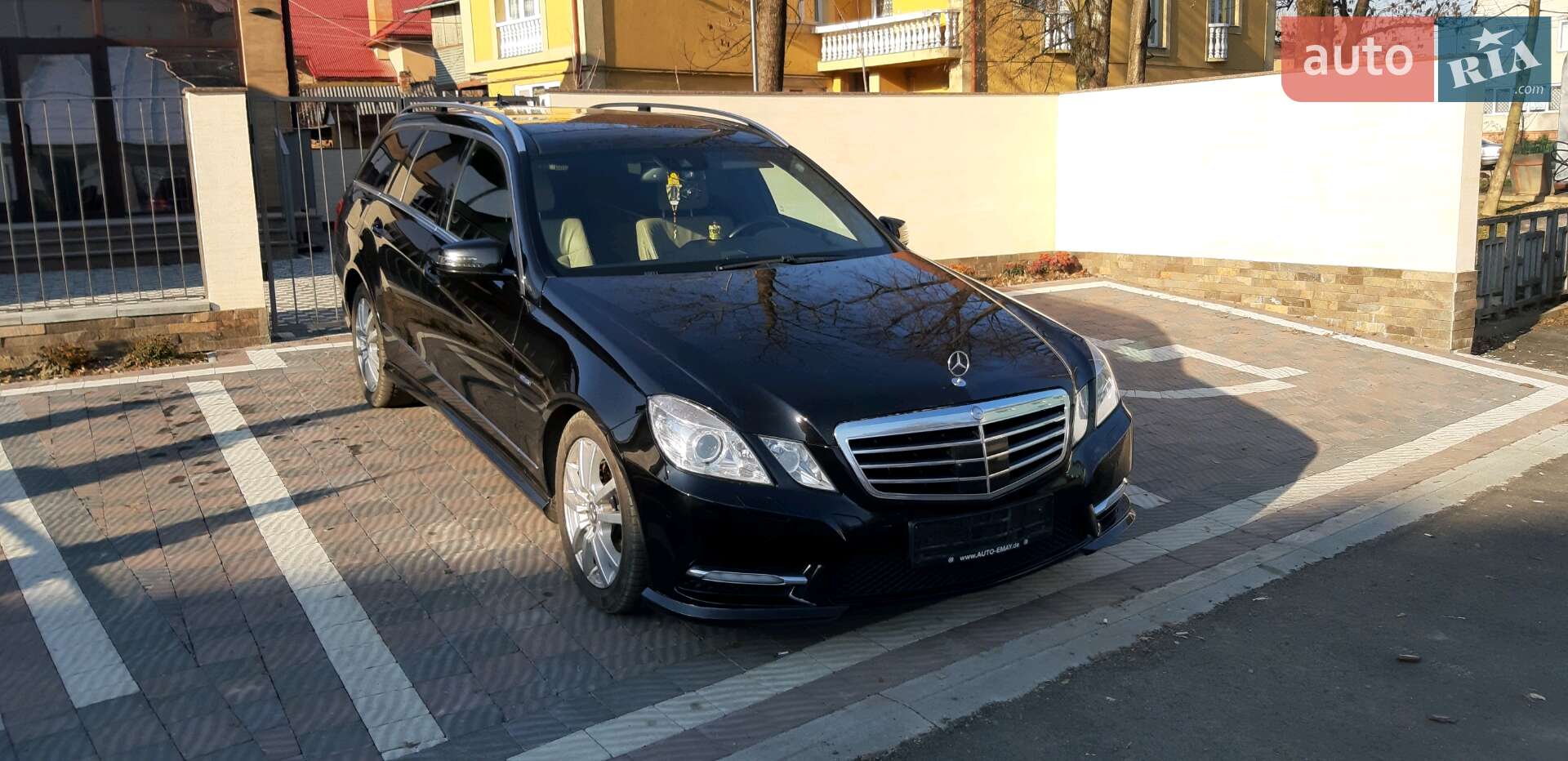 Mercedes-Benz E-Class 2011 VIN WDD2122821A524112 фото оголошення 32 з 47