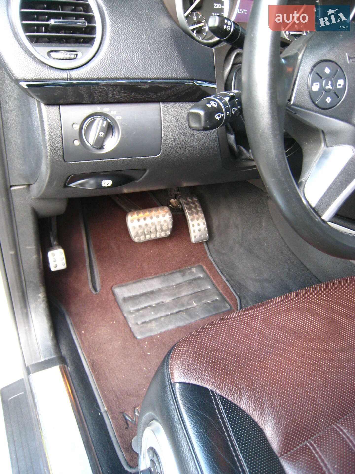 Mercedes-Benz GL-Class 2012 VIN WDC1648231A785790 фото оголошення 8 з 11