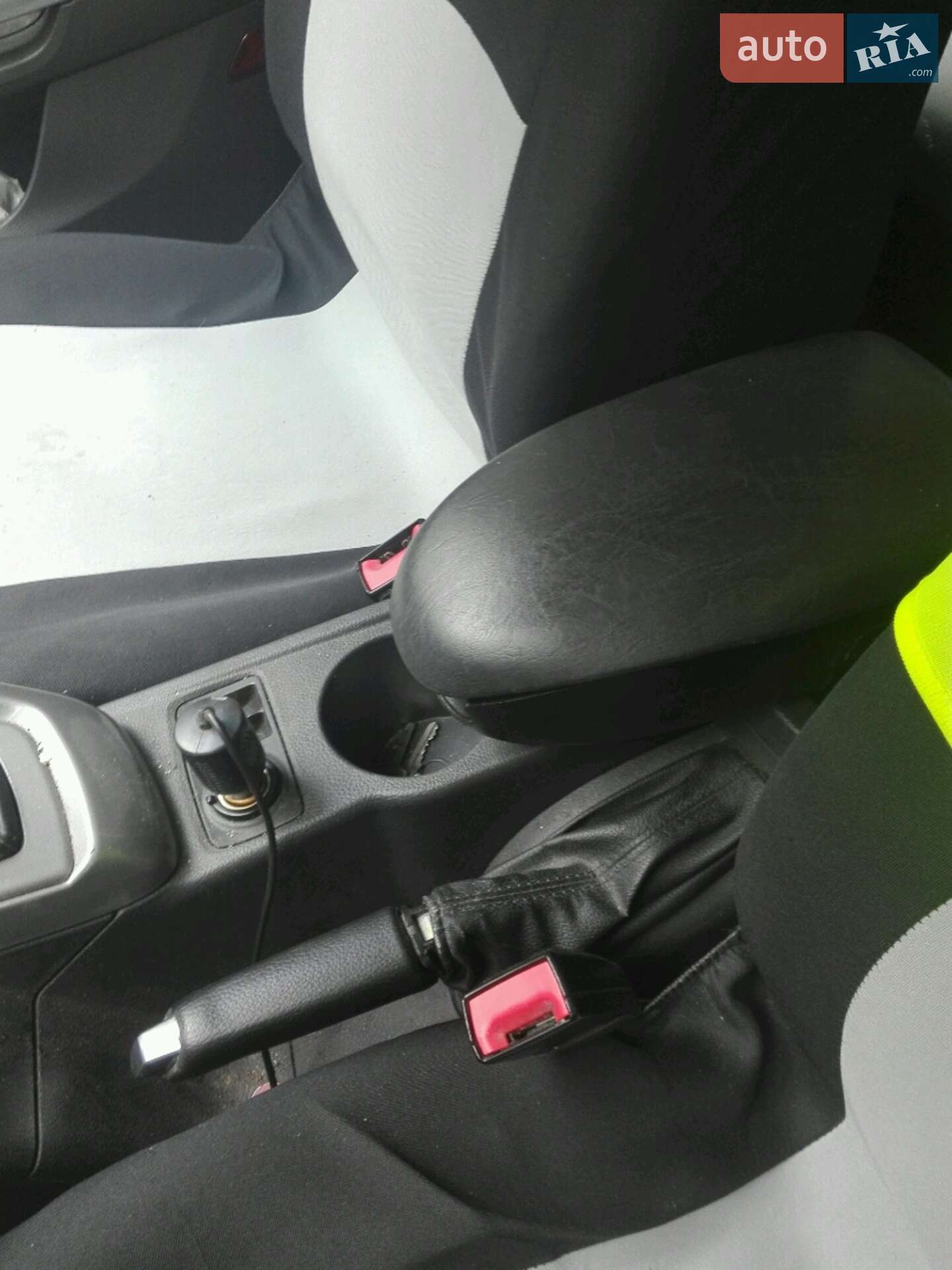 Ford Focus 2011 VIN WF0LXXGCBLBP25791 фото оголошення 14 з 15