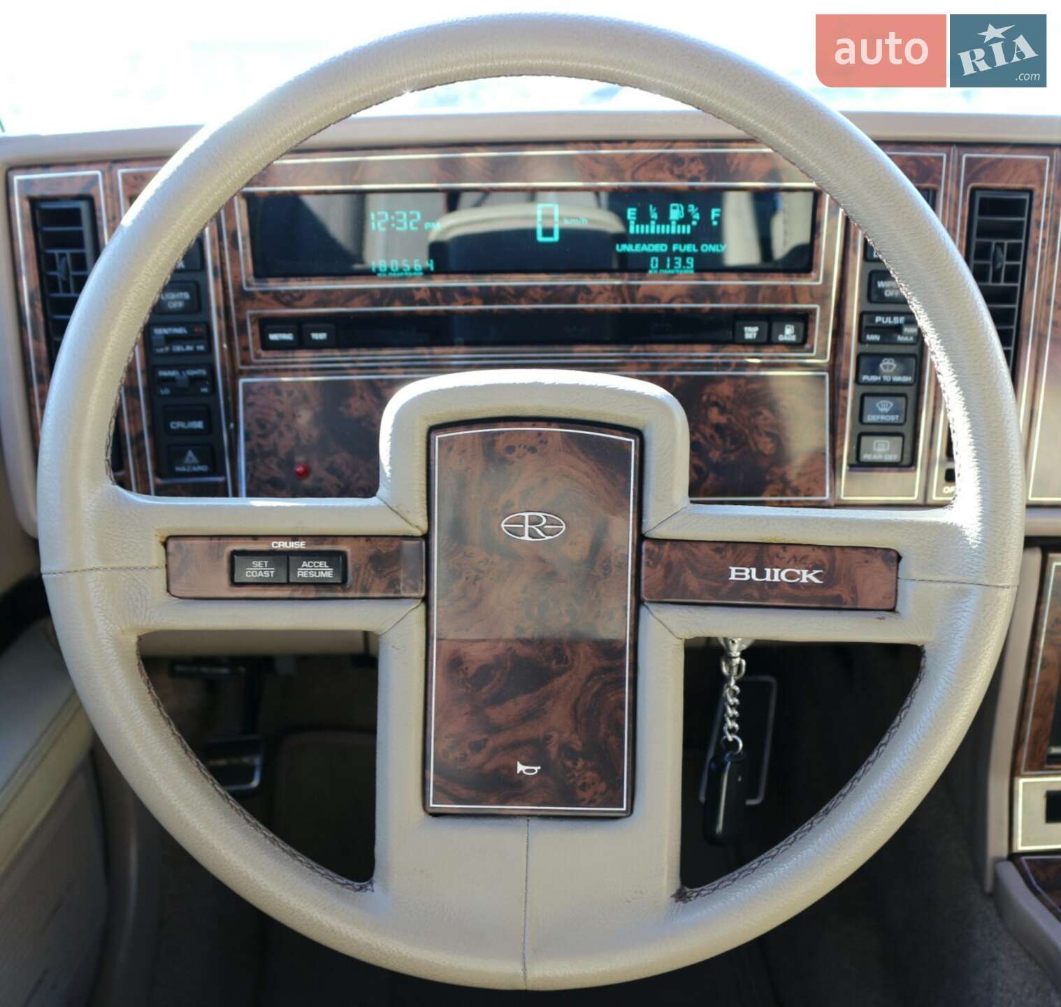 Buick Riviera 1989 VIN 1G4EZ11C4KU409295 фото оголошення 16 з 42