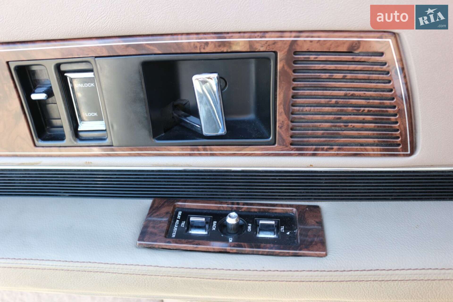 Buick Riviera 1989 VIN 1G4EZ11C4KU409295 фото оголошення 35 з 42