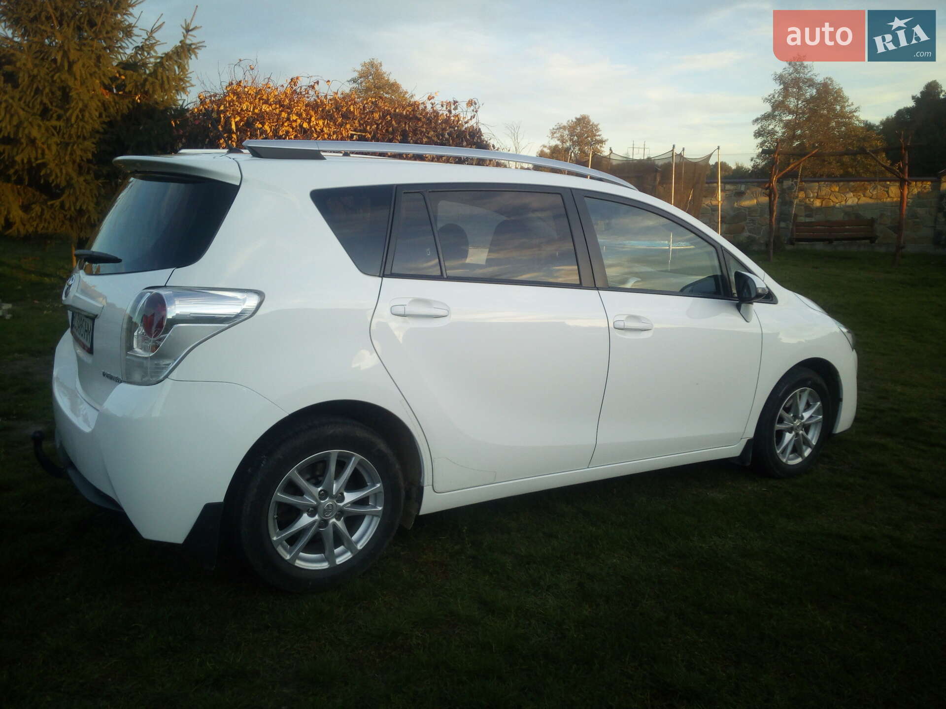 Toyota Verso 2013 VIN NMTDD26RX0R085223 фото оголошення 2 з 24