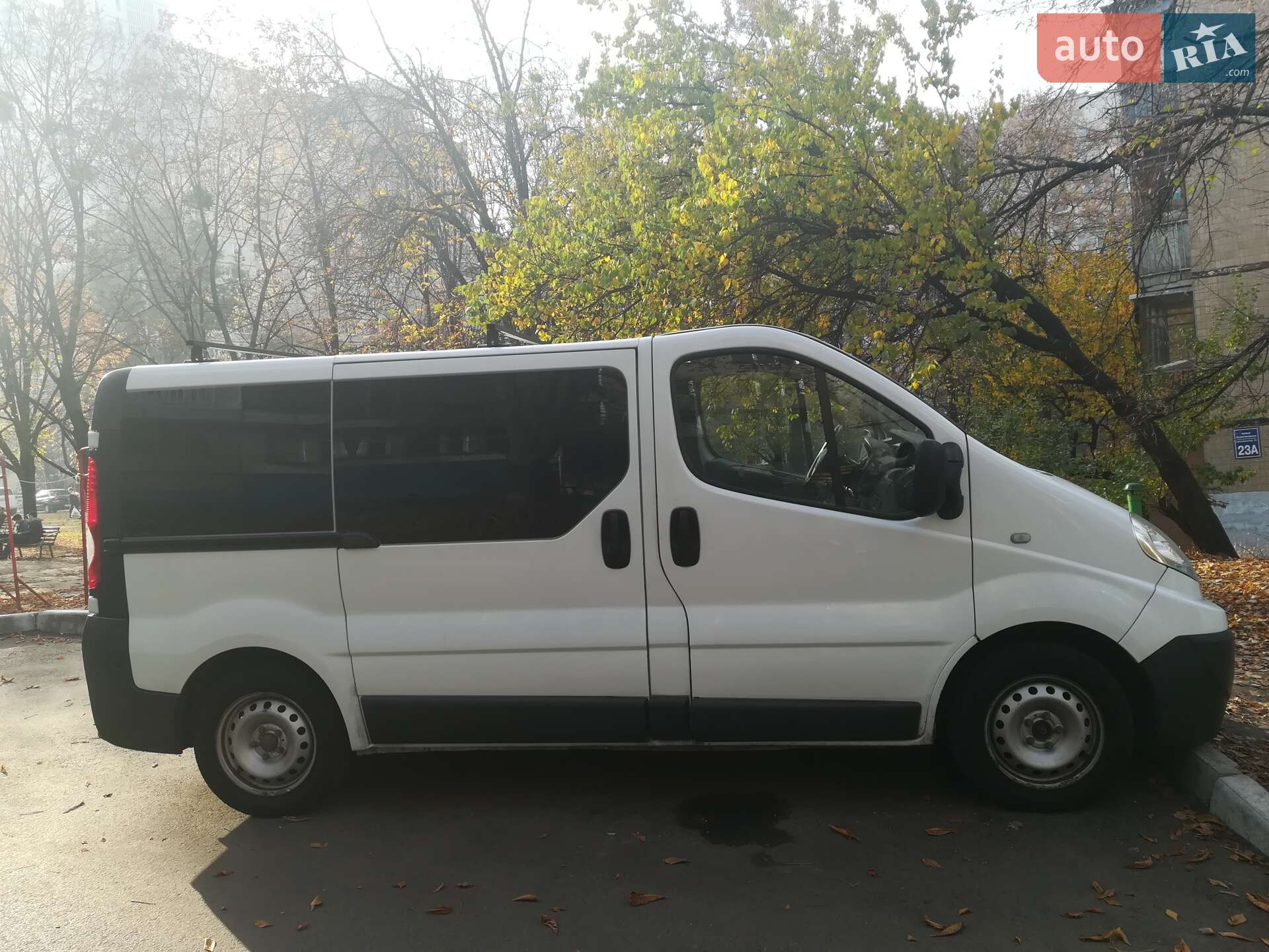 Renault Trafic 2010 VIN VF1FLBHA6BV393868 фото оголошення 2 з 12