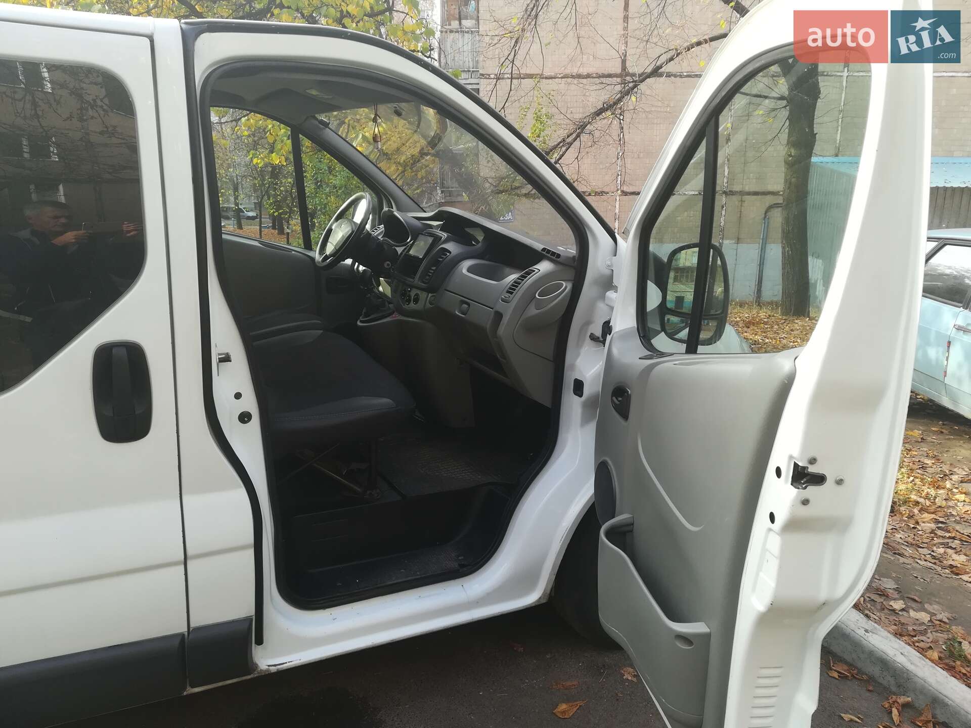 Renault Trafic 2010 VIN VF1FLBHA6BV393868 фото оголошення 6 з 12