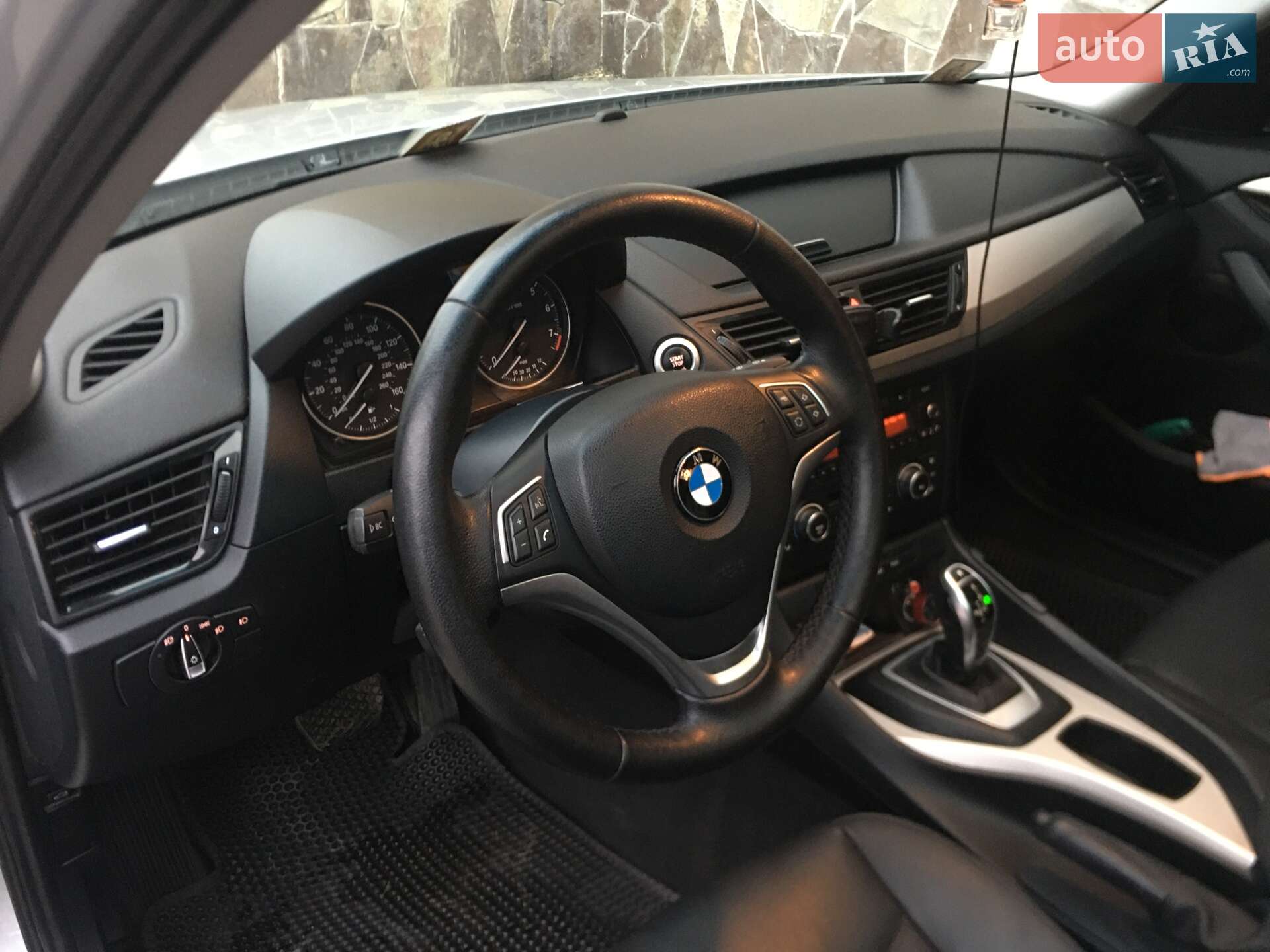 BMW X1 2013 VIN WBAVL1C50DVR92205 фото оголошення 3 з 20