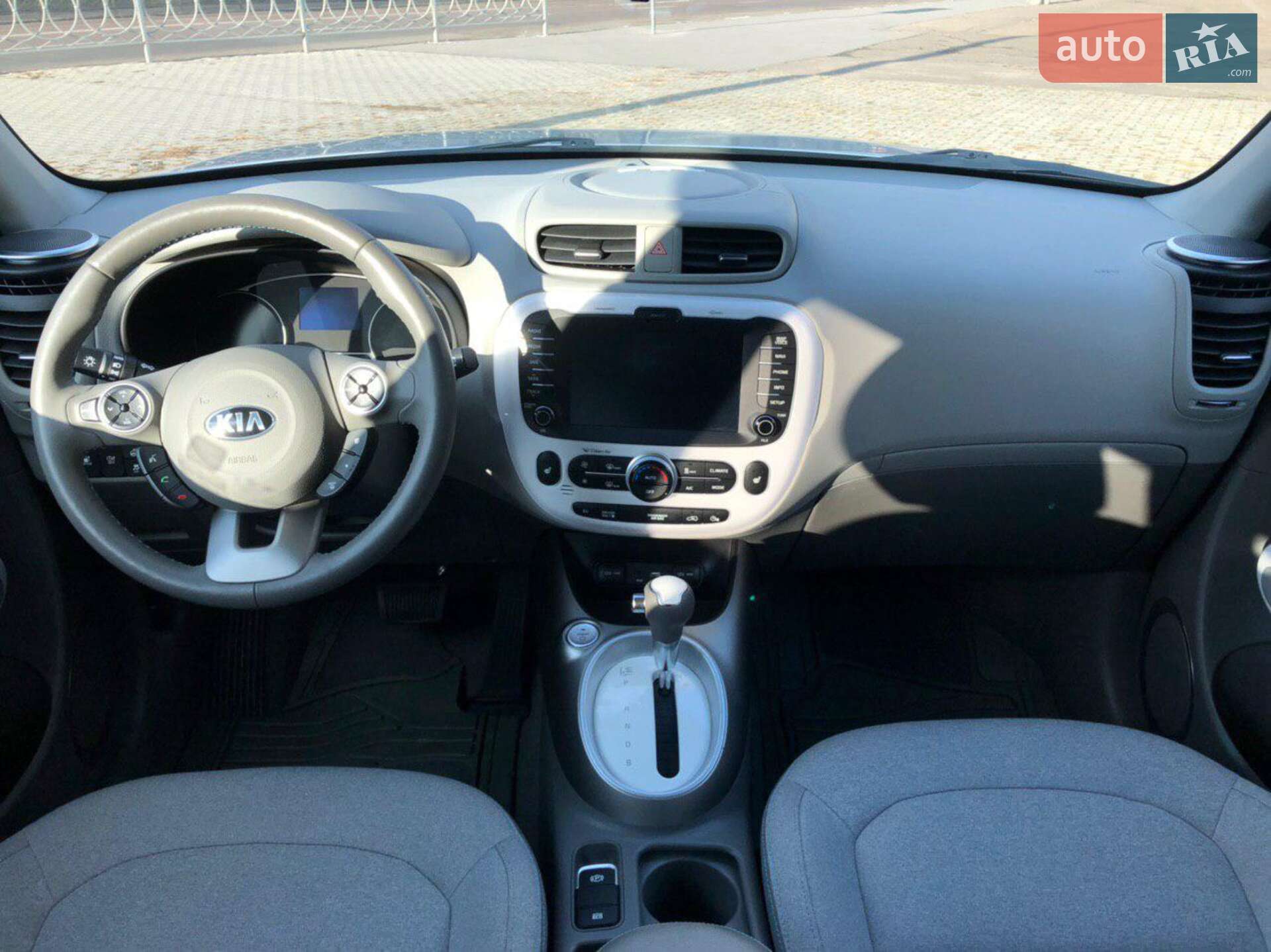 Kia Soul 2016 VIN KNDJP3AE5G7016739 фото оголошення 18 з 33