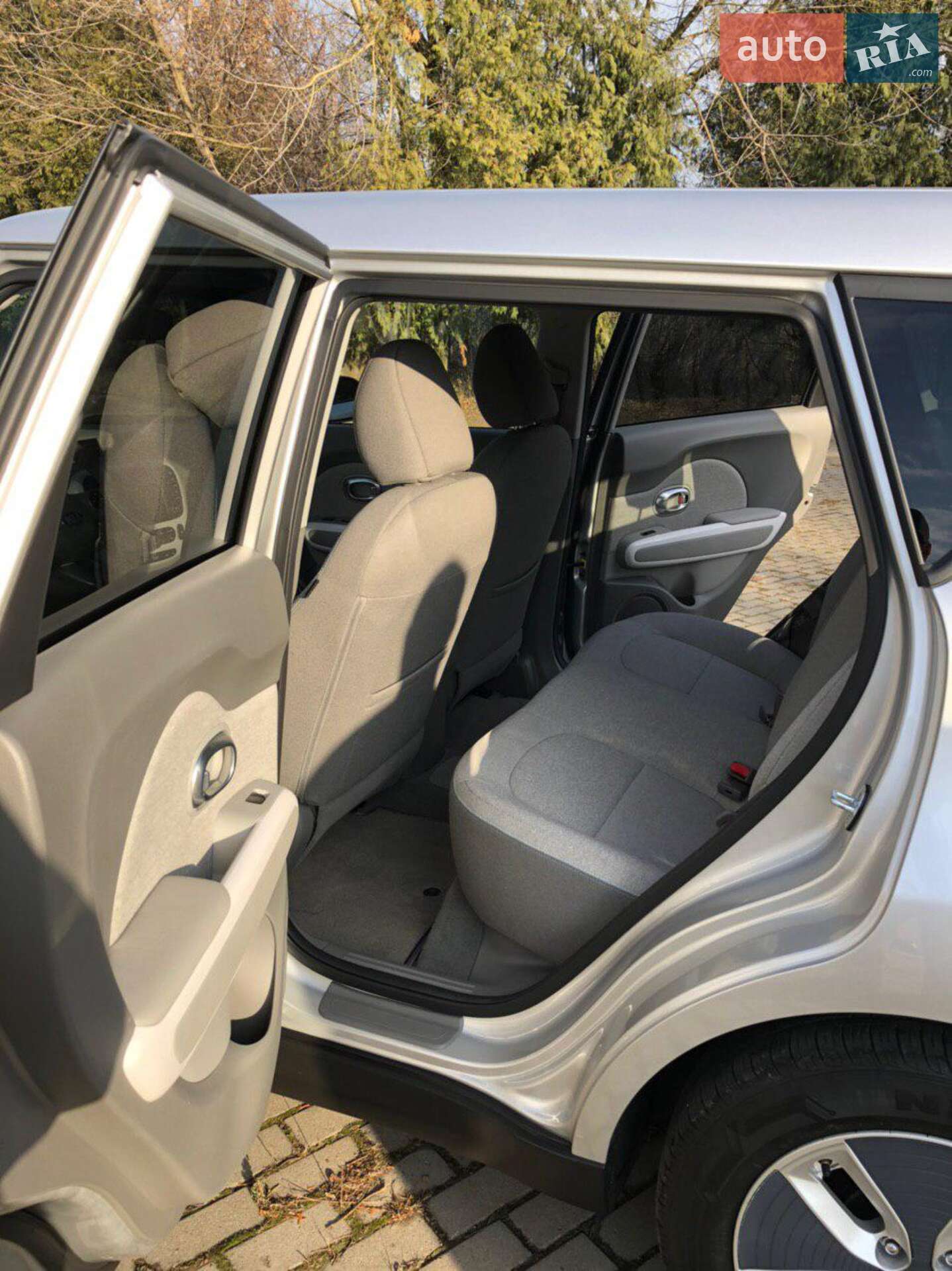 Kia Soul 2016 VIN KNDJP3AE5G7016739 фото оголошення 19 з 33