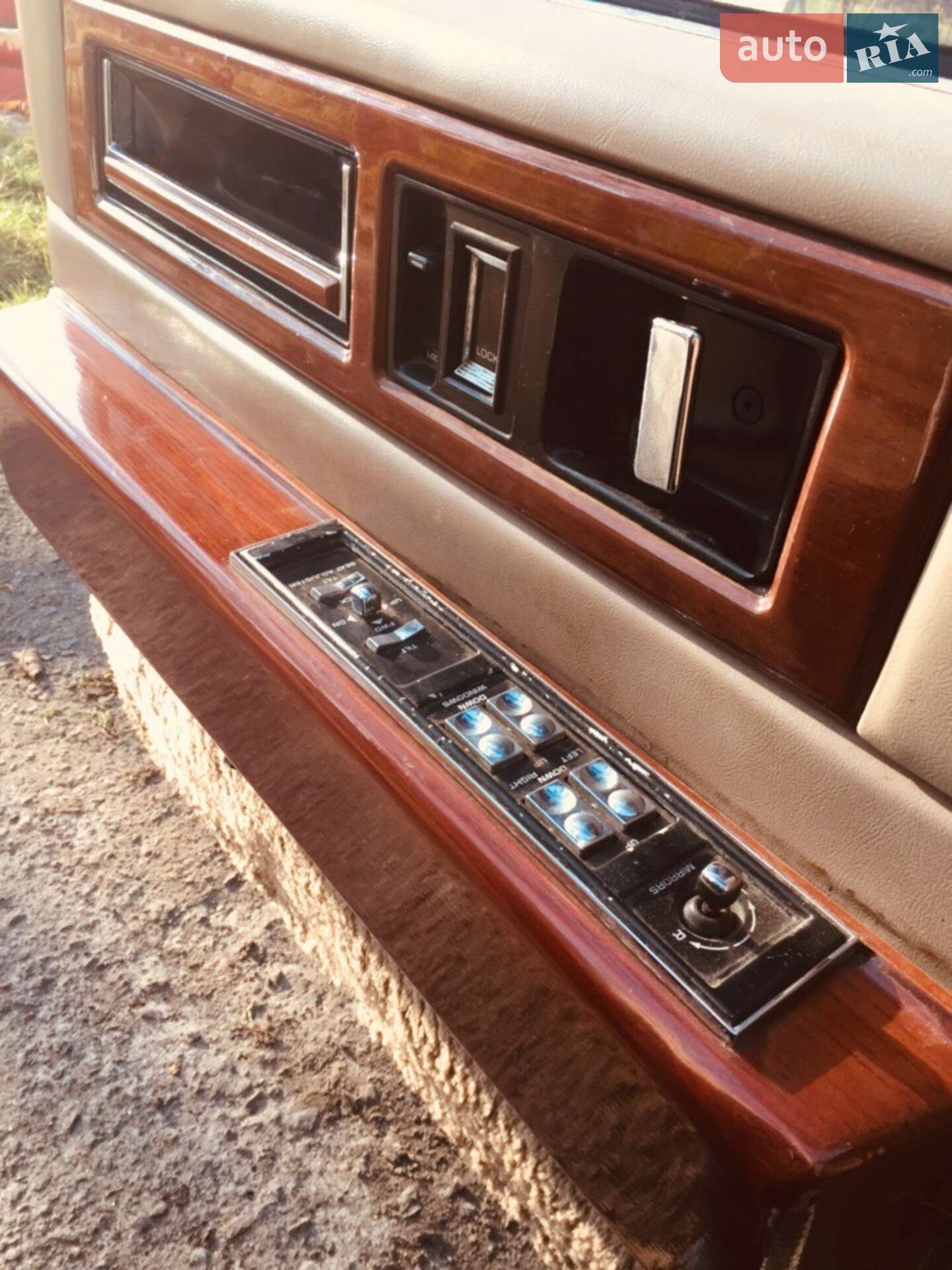 Cadillac Fleetwood 1990 VIN 1G6CB5335L4294893 фото оголошення 33 з 49