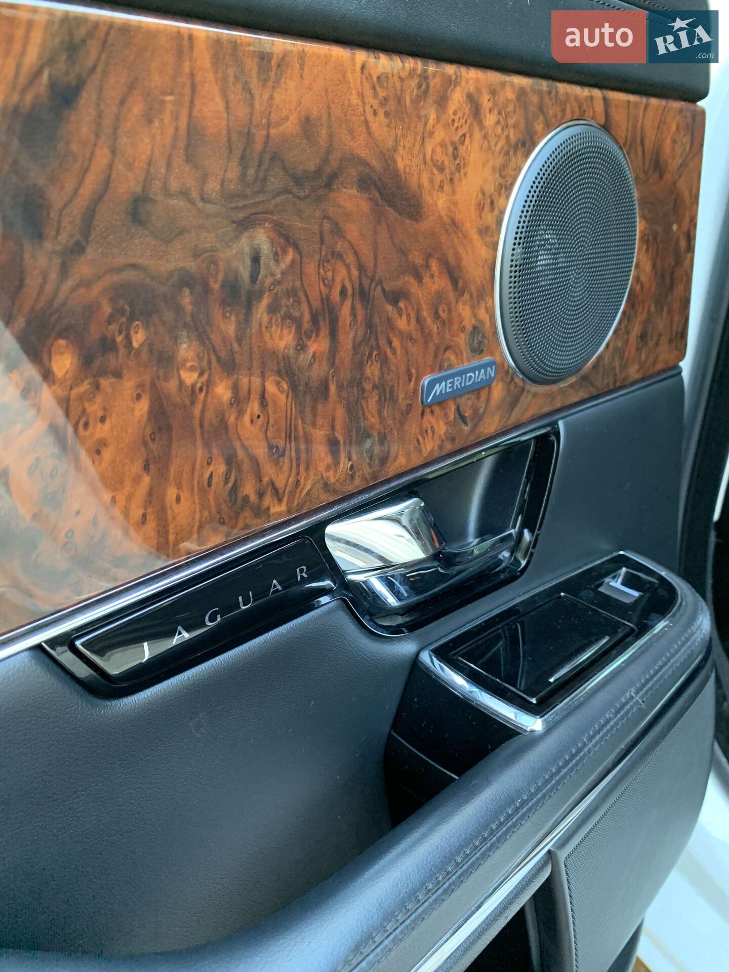 Jaguar XJ 2012 VIN SAJWA1C7XD8V39658 фото оголошення 16 з 23