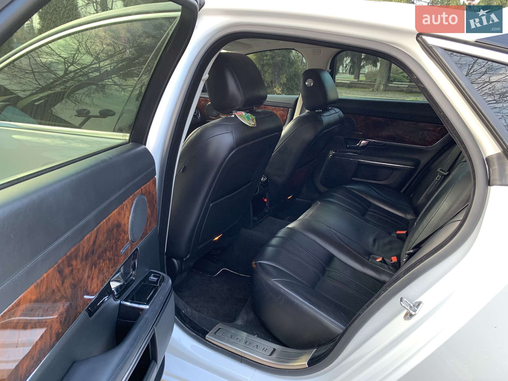 Jaguar XJ 2012 VIN SAJWA1C7XD8V39658 фото оголошення 17 з 23
