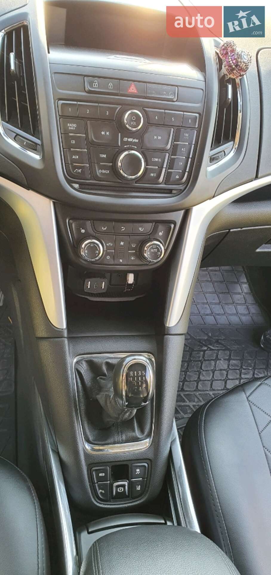Opel Zafira Tourer 2014 VIN W0LPD9E32E2075318 фото оголошення 2 з 14