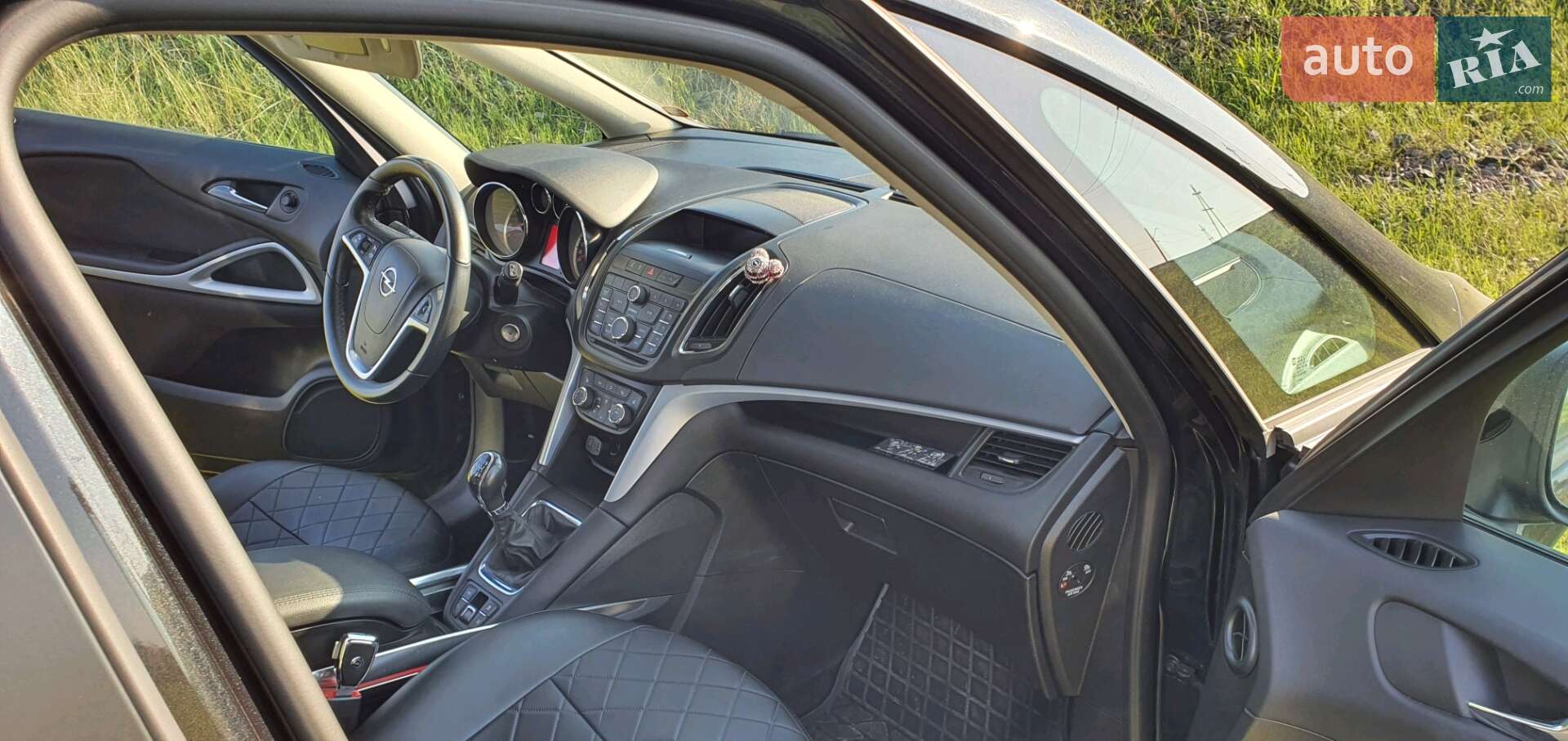 Opel Zafira Tourer 2014 VIN W0LPD9E32E2075318 фото оголошення 6 з 14