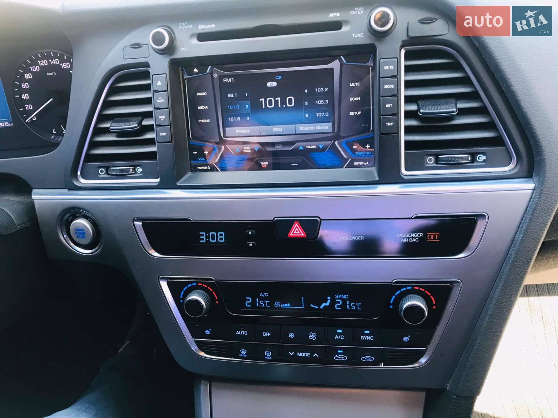Hyundai Sonata 2015 VIN KMHE341DBGA186857 фото оголошення 9 з 31