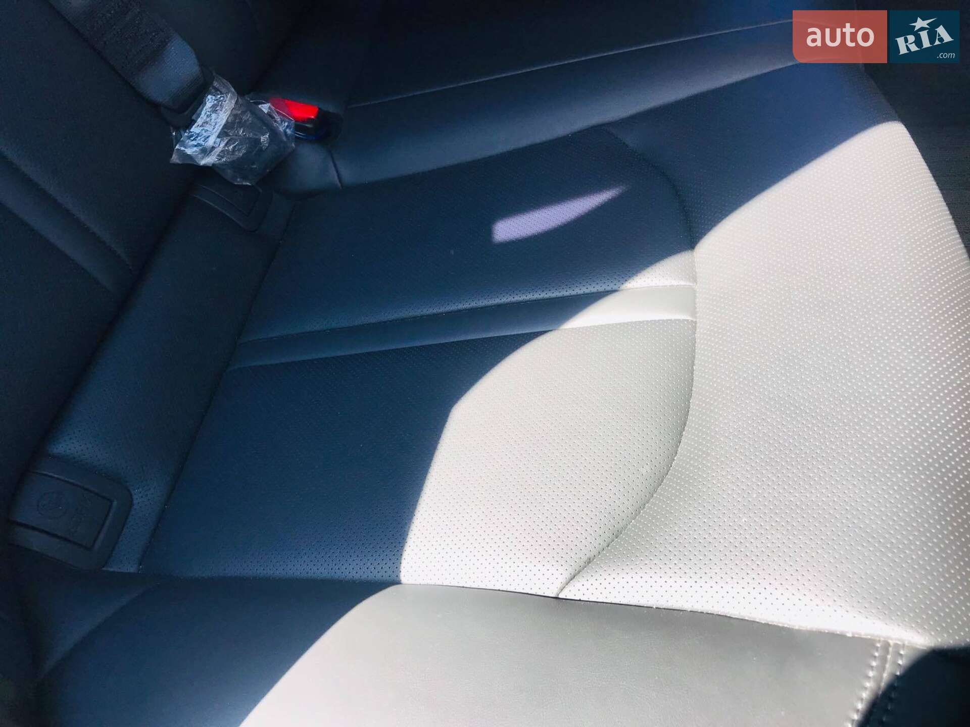 Hyundai Sonata 2015 VIN KMHE341DBGA186857 фото оголошення 18 з 31