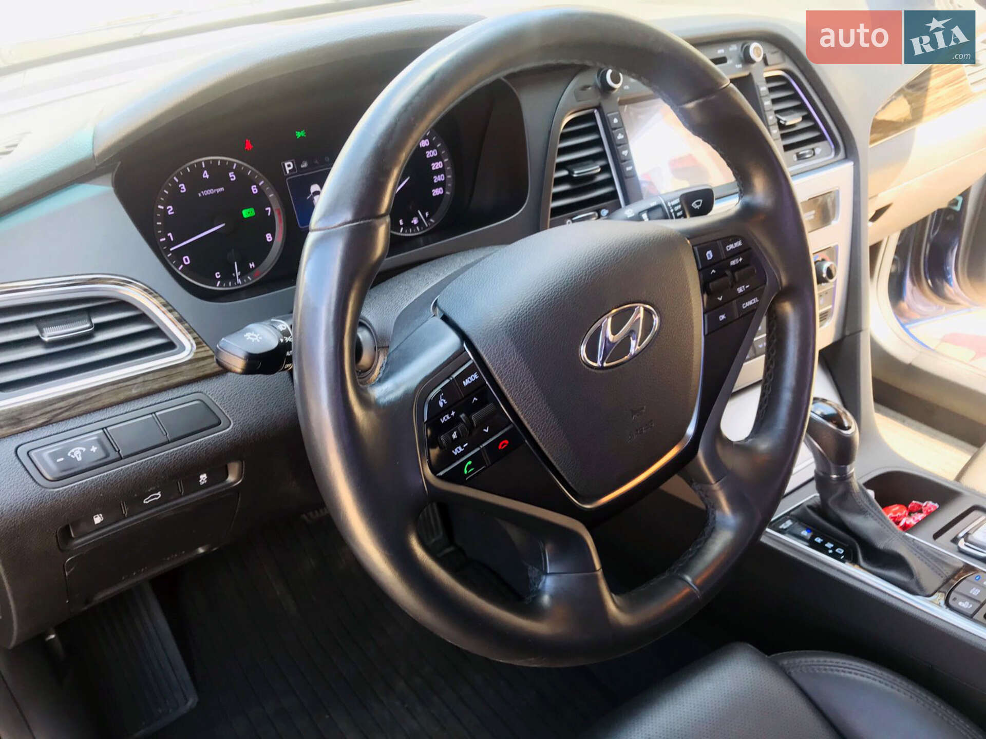 Hyundai Sonata 2015 VIN KMHE341DBGA186857 фото оголошення 19 з 31