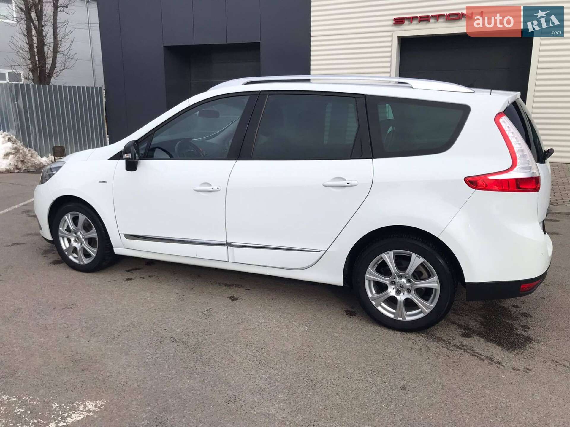 Renault Megane Scenic 2015 VIN VF1JZM6A352803584 фото оголошення 2 з 31