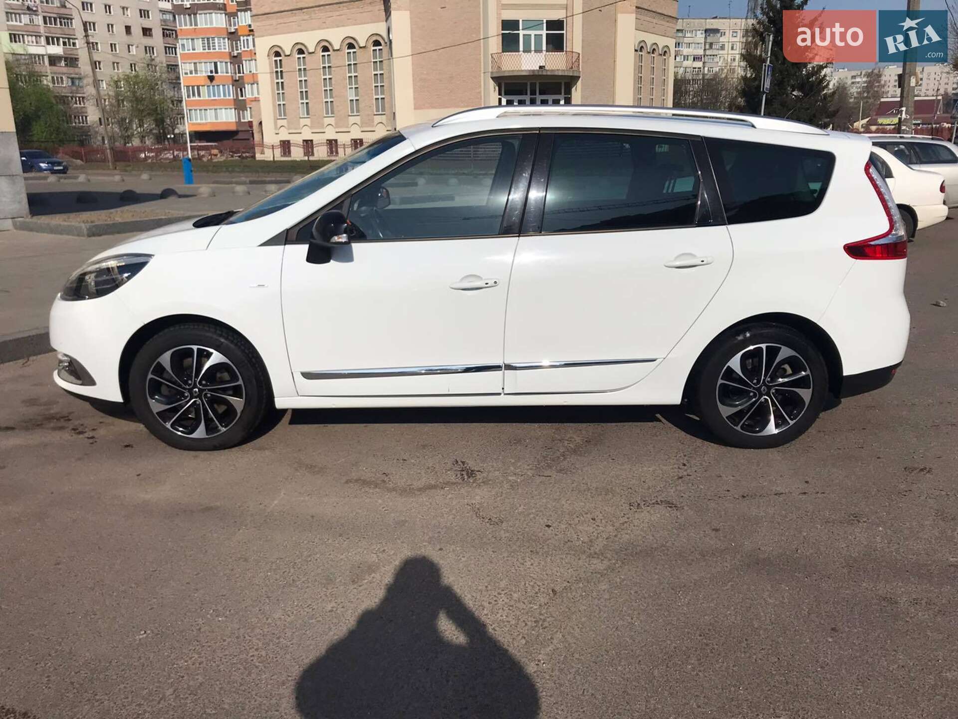 Renault Megane Scenic 2015 VIN VF1JZM6A352803584 фото оголошення 5 з 31